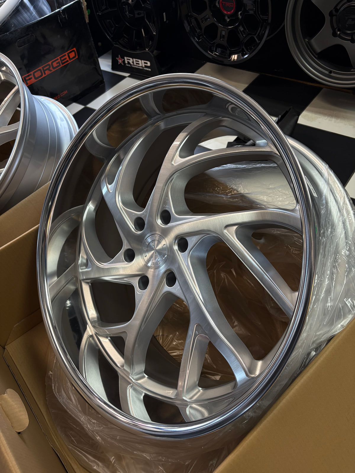 Set of Staggered Esko Jr Silver Brushed Face/Polished Lip
