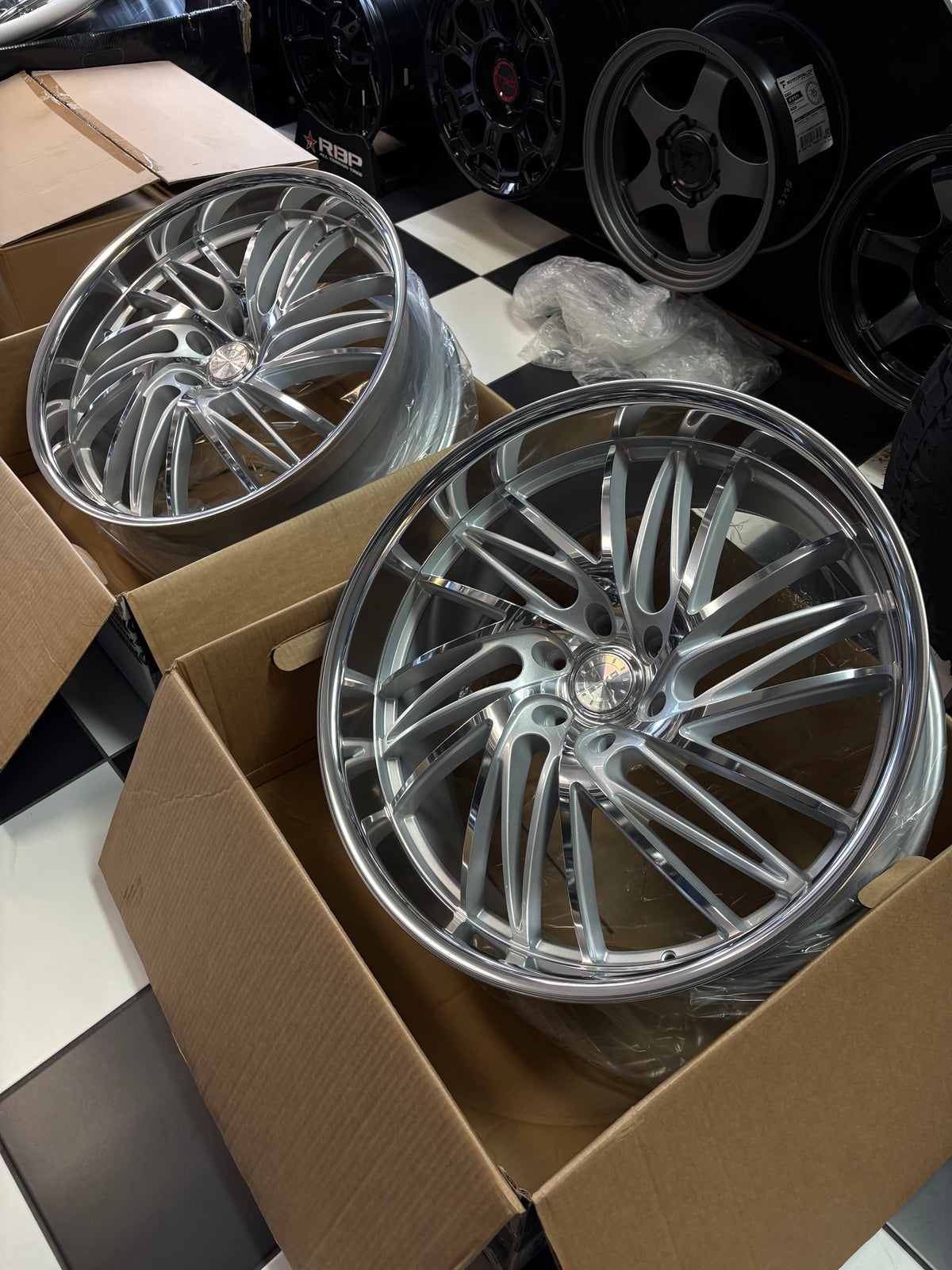 Set of Staggered Esko Jefe Silver with Polished Face/ Polished Lip
